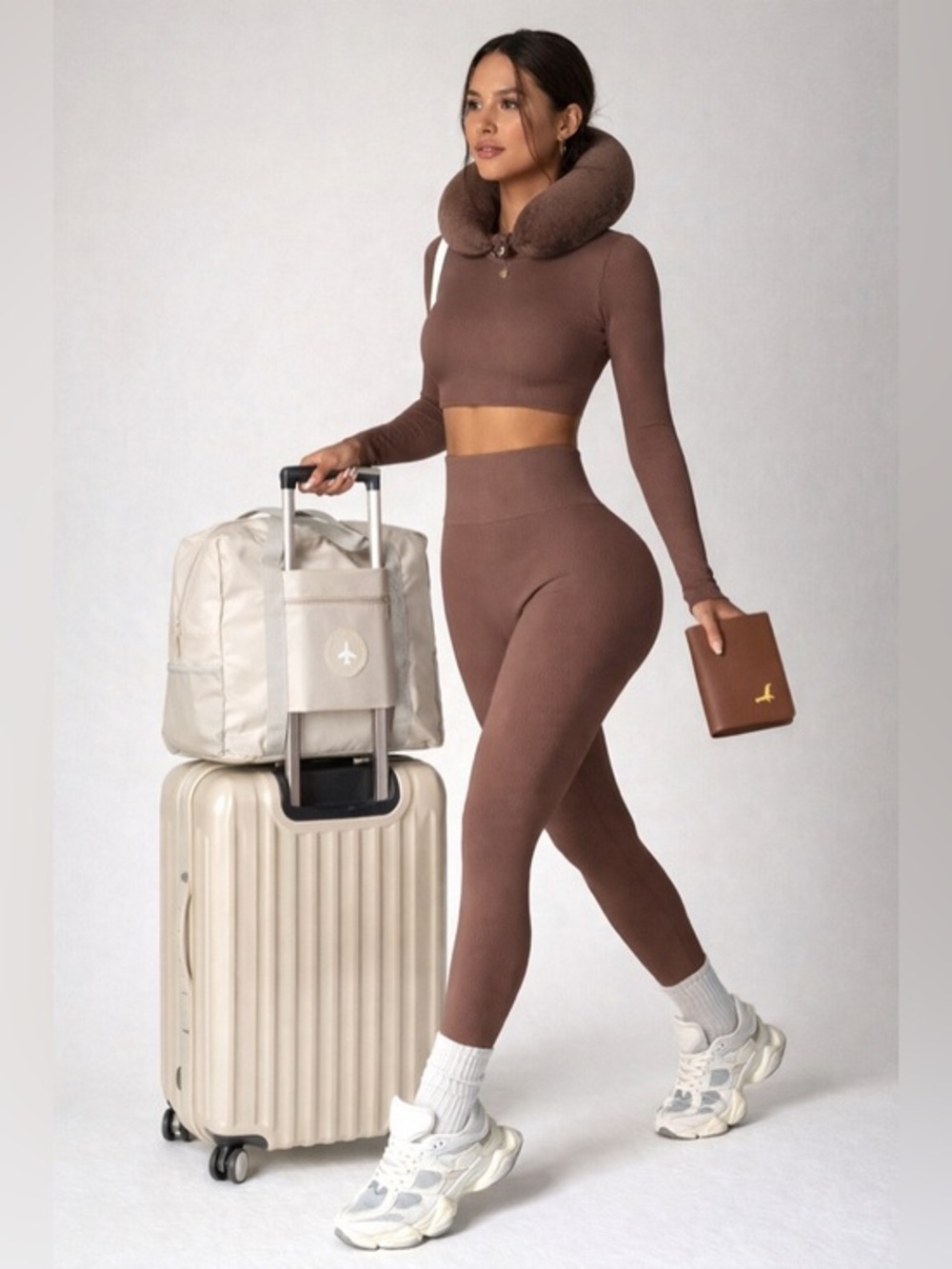 Travel Comfort Bundle Taupe Brown Neutral Set NWT Pillow Bag Skincare Essentials - Picture 1 of 10